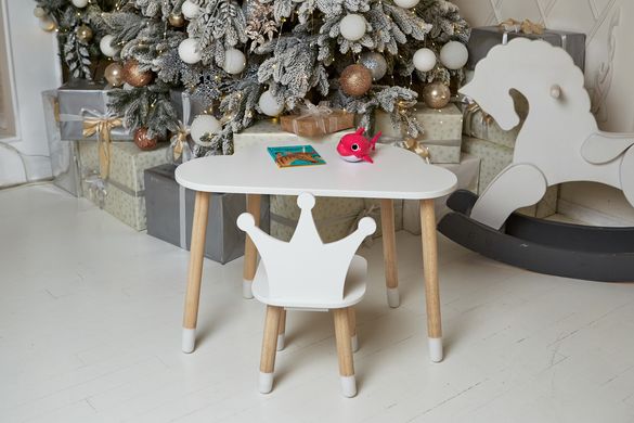 Детский столик тучка и стульчик корона белая. Столик для игр, уроков, еды