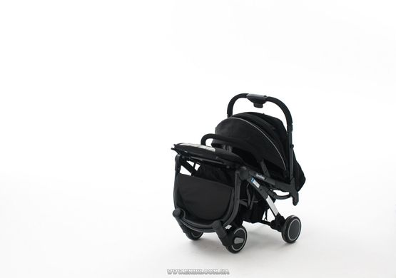 Легкая прогулочная коляска с сумкой BeneBaby (Babyzz) D200 Black D200  Black фото